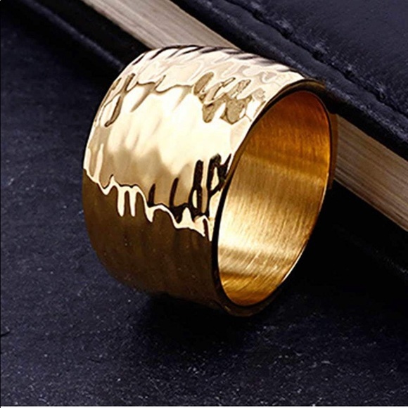 NEW 18K GOLD WIDE HAMMERED COCKTAIL STATEMENT RING - Picture 2 of 3